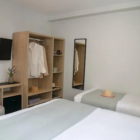 فندق Bristol 3*