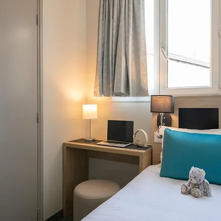 Отель Bristol 3*